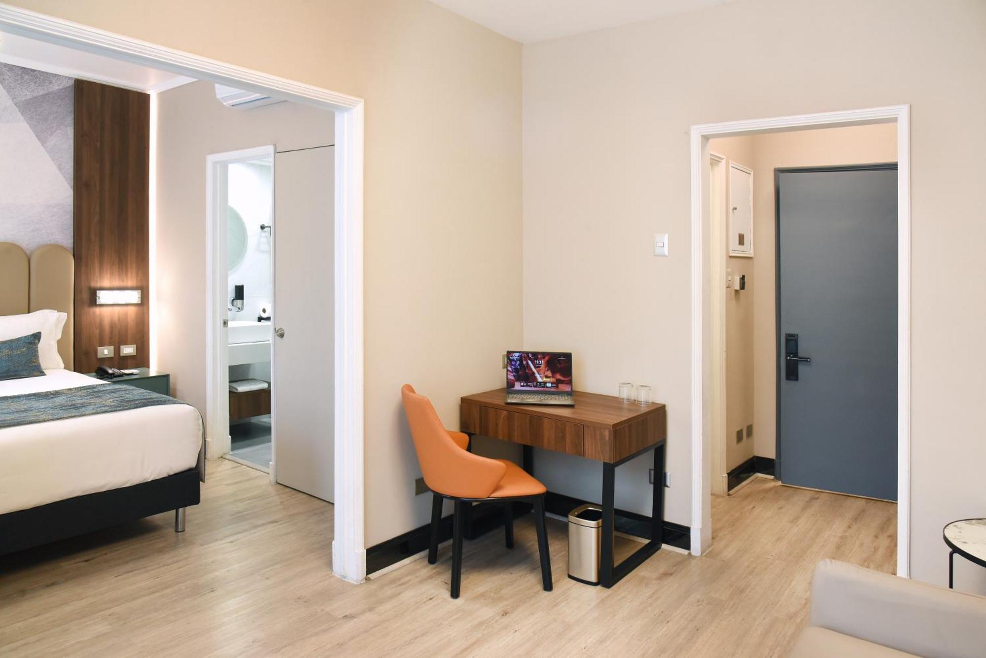 Hotel Hw Express Santiago Kültér fotó