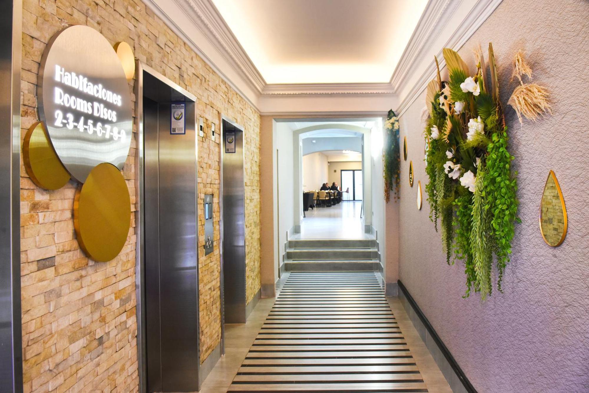 Hotel Hw Express Santiago Kültér fotó